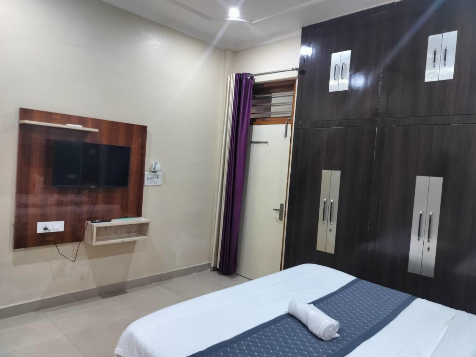The Five Dimension Apartman Agra  Kültér fotó