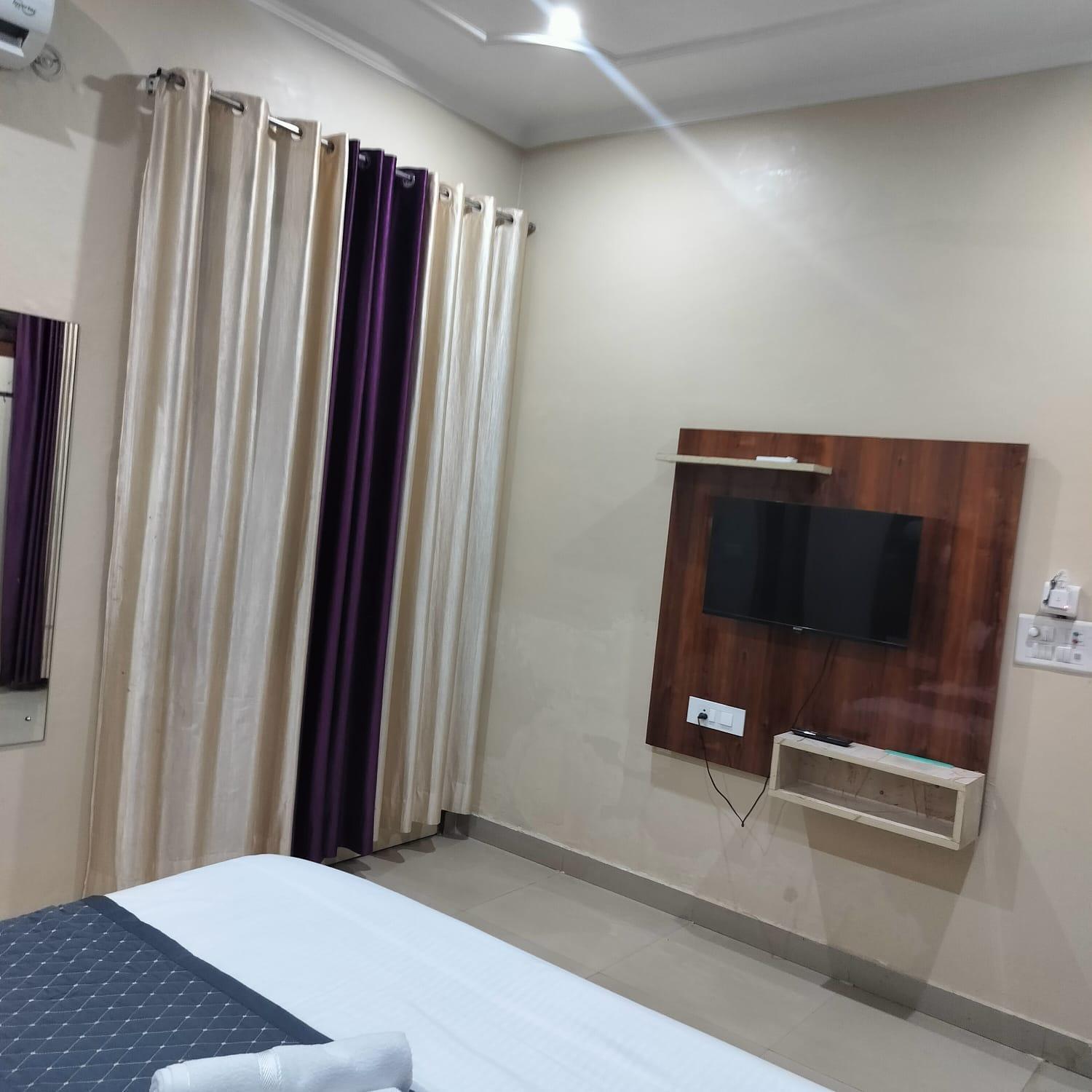 The Five Dimension Apartman Agra  Kültér fotó