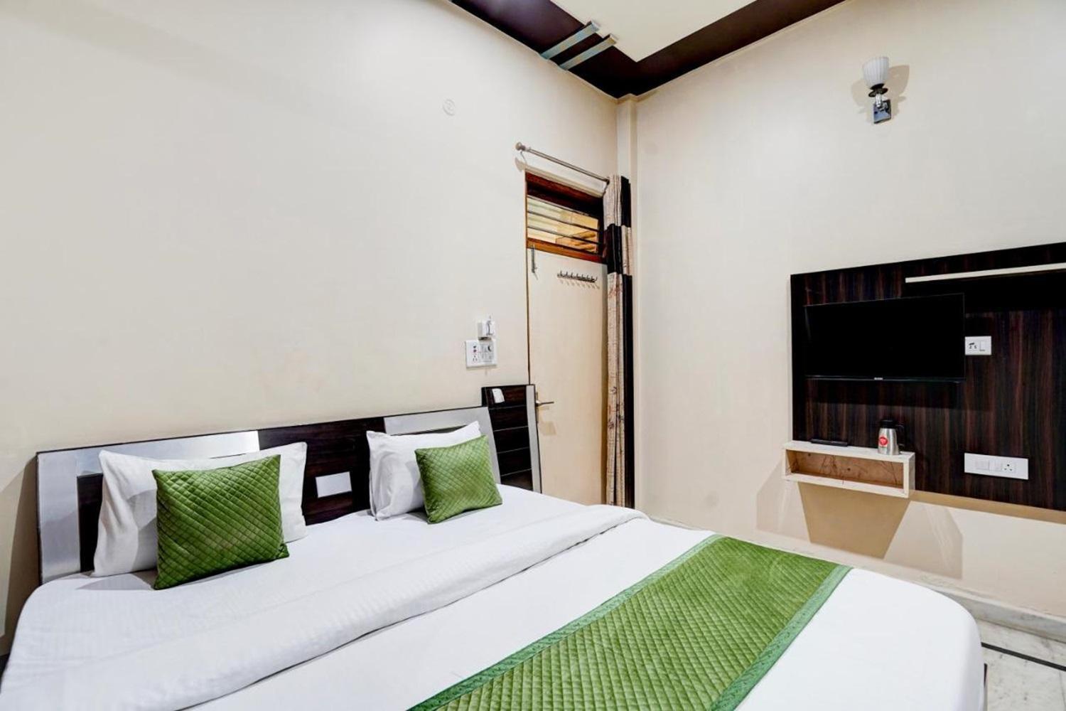 The Five Dimension Apartman Agra  Kültér fotó